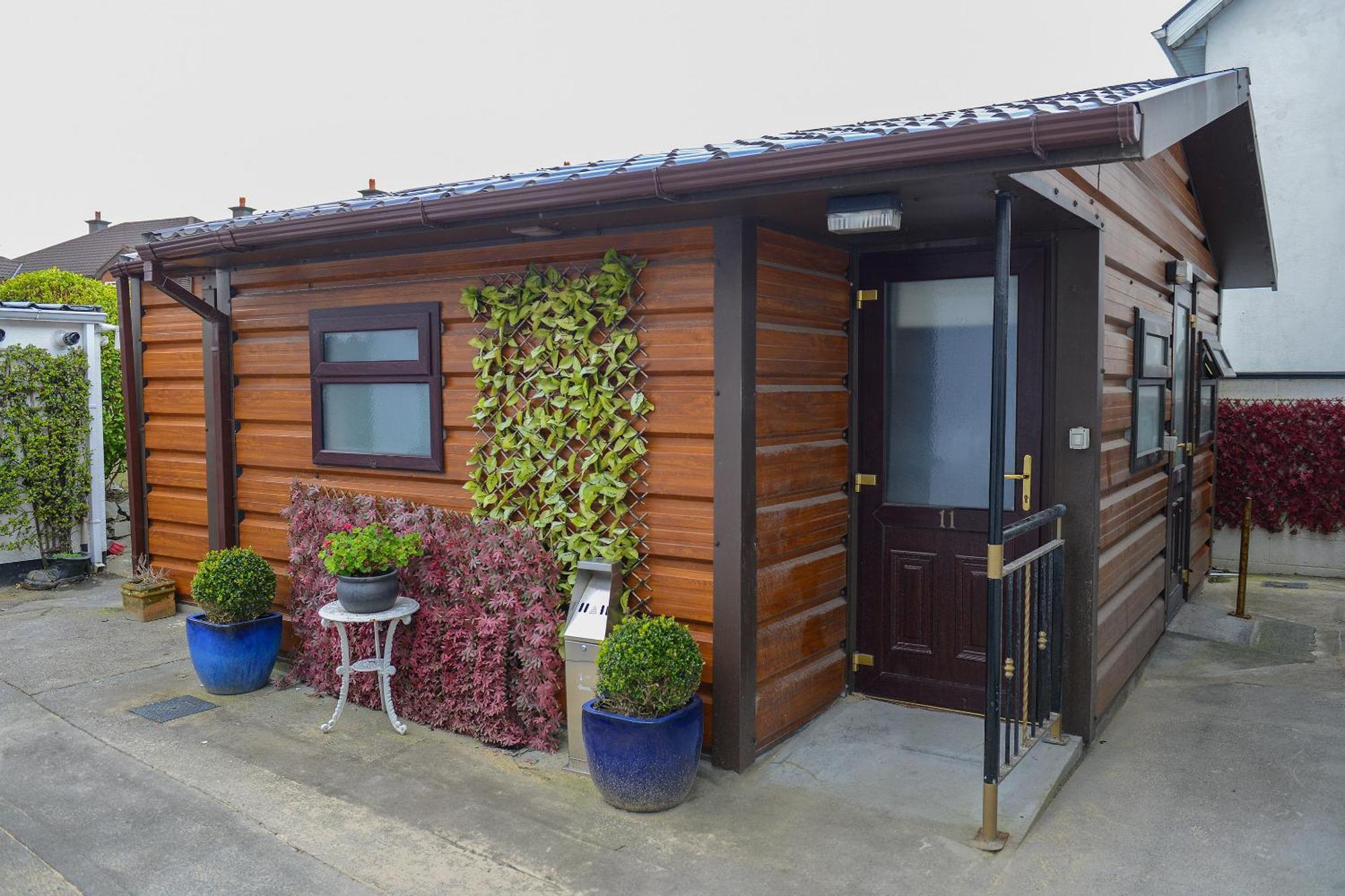 Urban Nest Townhouse Bed and Breakfast Γκάλγουεϊ Εξωτερικό φωτογραφία